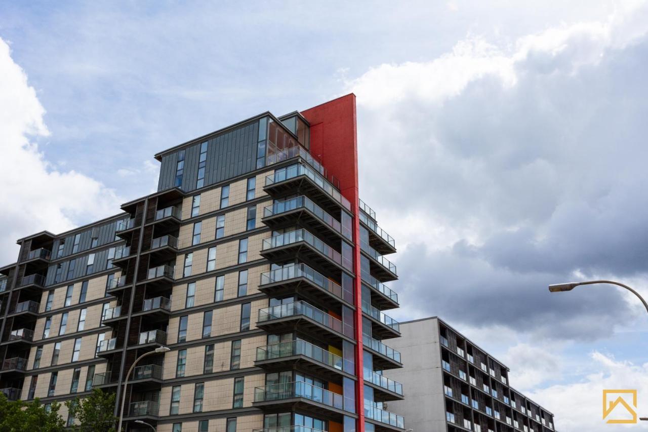 Amazing View 2 Bed, Free Parking By Valore Property Services Apartment Milton Keynes Exterior photo